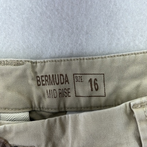 Sonoma Bermuda Mid Rise Tan Shorts Womens Size 16 - Picture 6 of 9
